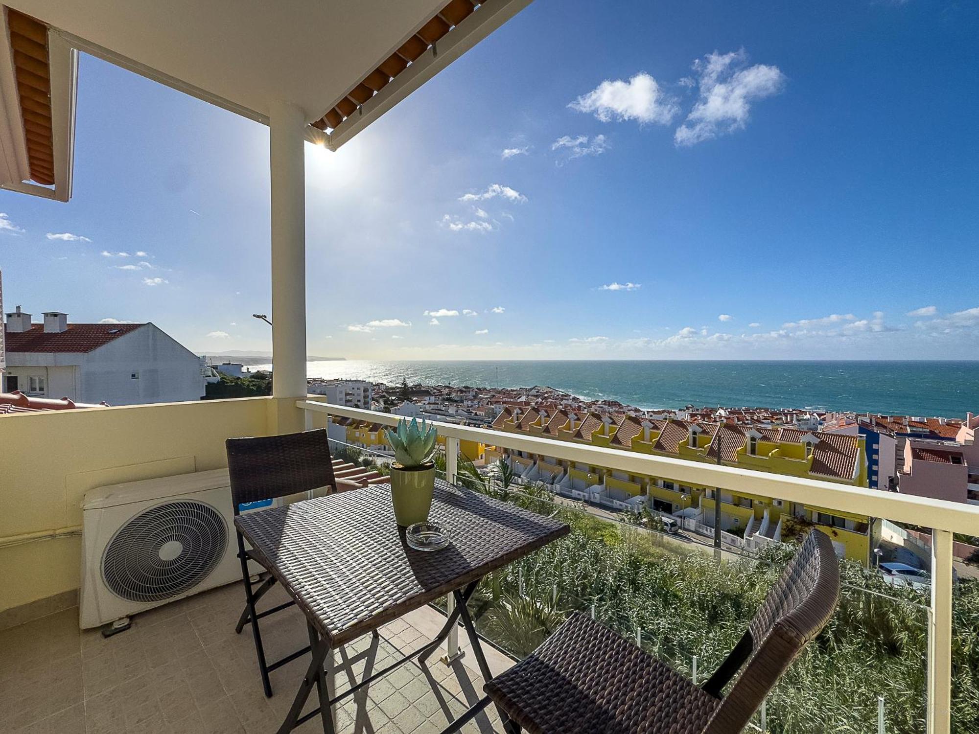 Vibing & Liming Ericeira Hotel Exterior photo