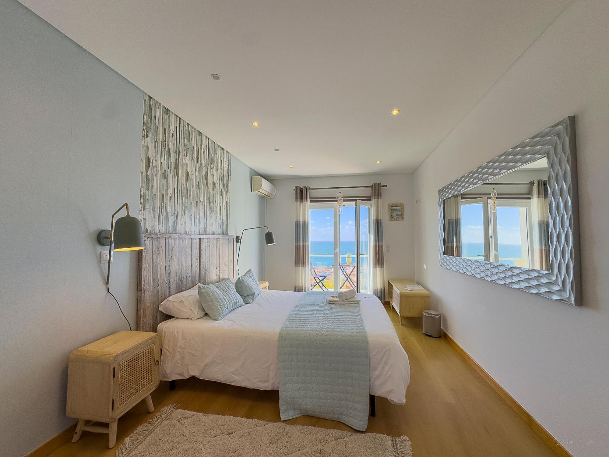 Vibing & Liming Ericeira Hotel Exterior photo